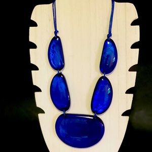 BLUE NECKLACE